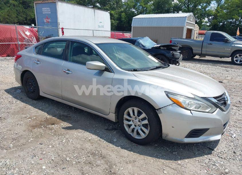 2016 Nissan Altima 2.5/2.5 S/2.5 SL/2.5 SR/2.5 SV (VIN 1N4AL3AP5GN328252) main photo