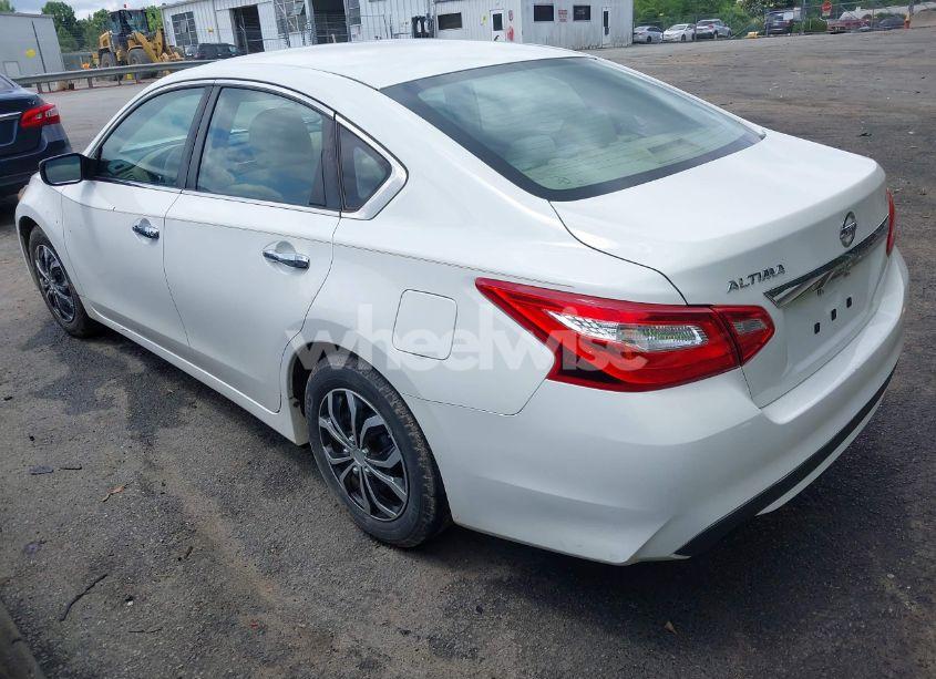 Photo 3 of 2016 Nissan Altima 2.5 S (VIN 1N4AL3AP5GN333676)