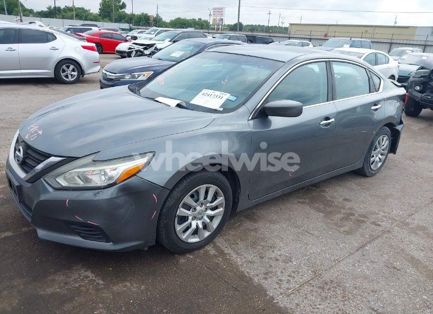 Photo 2 of 2016 Nissan Altima 2.5/2.5 S/2.5 SL/2.5 SR/2.5 SV (VIN 1N4AL3AP5GN336139)