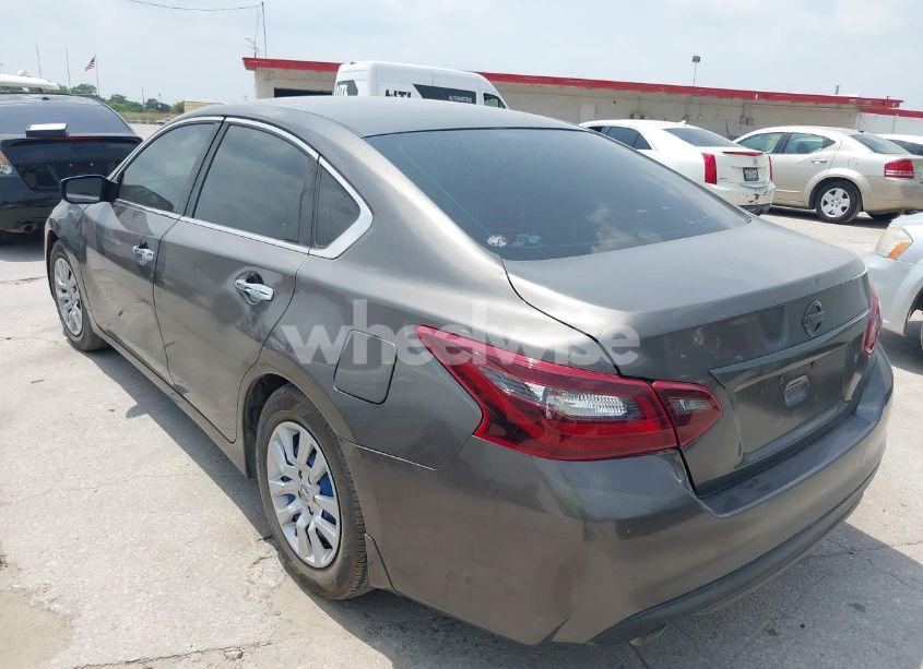 Photo 3 of 2016 Nissan Altima 2.5/2.5 S/2.5 SL/2.5 SR/2.5 SV (VIN 1N4AL3AP5GN364541)
