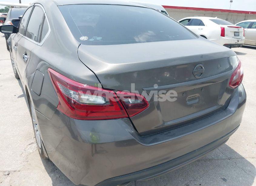 Photo 6 of 2016 Nissan Altima 2.5/2.5 S/2.5 SL/2.5 SR/2.5 SV (VIN 1N4AL3AP5GN364541)