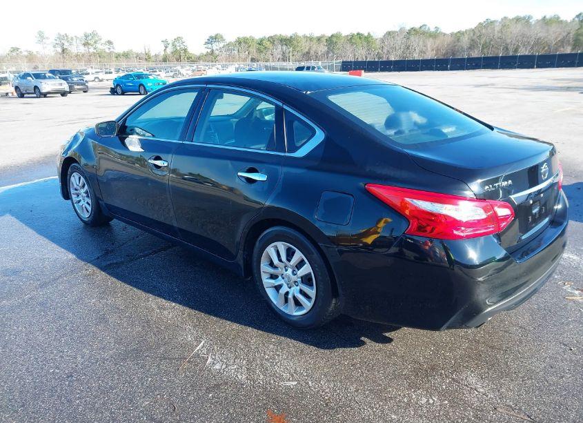 Photo 3 of 2016 Nissan Altima 2.5/2.5 S/2.5 SL/2.5 SR/2.5 SV (VIN 1N4AL3AP5GN369528)