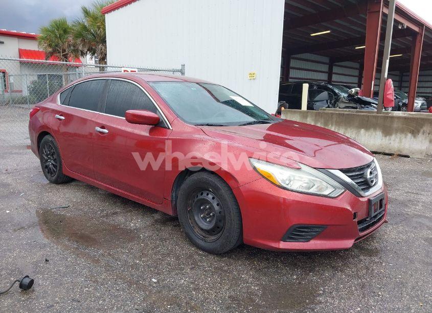 2016 Nissan Altima 2.5/2.5 S/2.5 SL/2.5 SR/2.5 SV (VIN 1N4AL3AP5GN371585) main photo