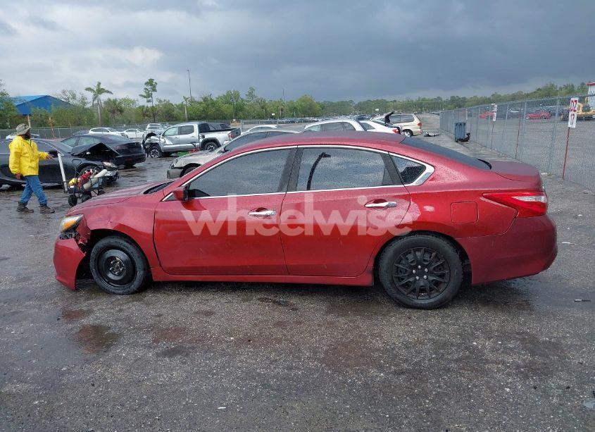 Photo 15 of 2016 Nissan Altima 2.5/2.5 S/2.5 SL/2.5 SR/2.5 SV (VIN 1N4AL3AP5GN371585)