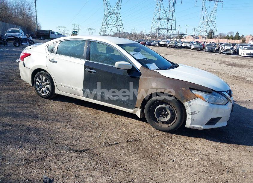 2016 Nissan Altima 2.5 S (VIN 1N4AL3AP5GN383137) main photo