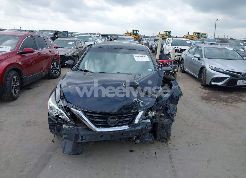 Photo 13 of 2017 Nissan Altima 2.5 SL (VIN 1N4AL3AP5HC111300)