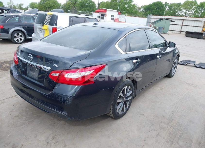 Photo 4 of 2017 Nissan Altima 2.5 SL (VIN 1N4AL3AP5HC111300)