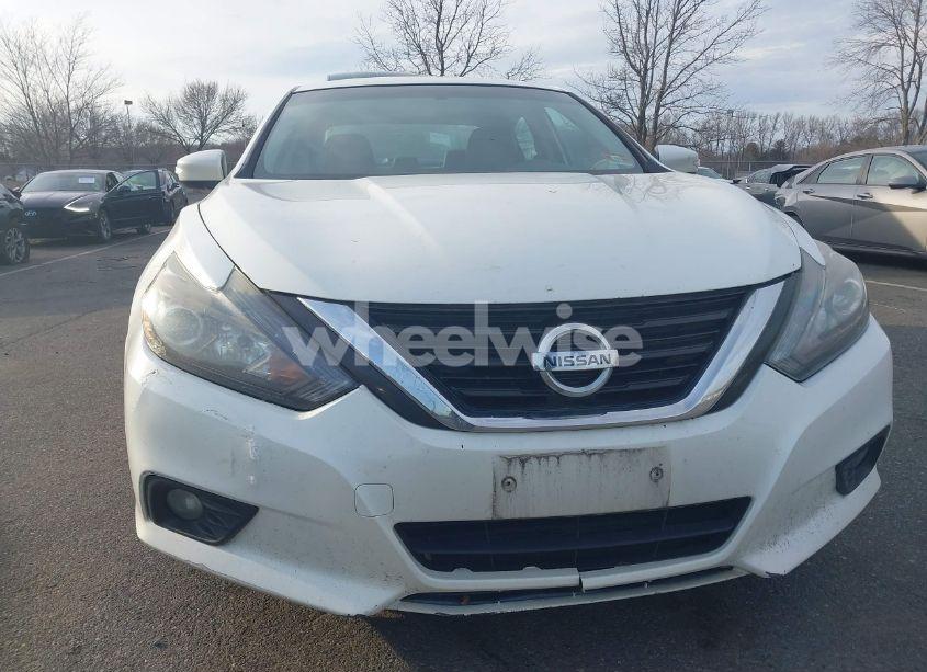 Photo 18 of 2017 Nissan Altima 2.5 SL (VIN 1N4AL3AP5HC131496)