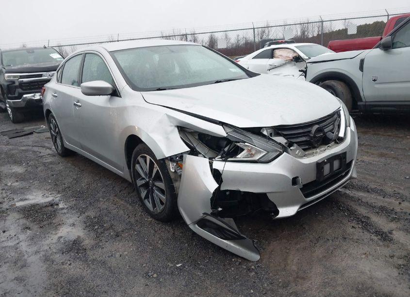 2017 Nissan Altima 2.5 SV (VIN 1N4AL3AP5HC148878) main photo