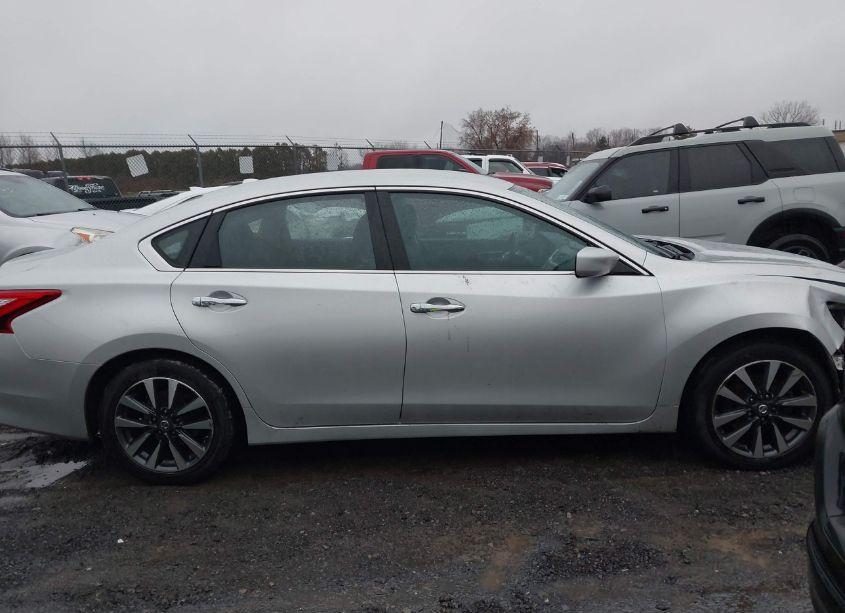 Photo 13 of 2017 Nissan Altima 2.5 SV (VIN 1N4AL3AP5HC148878)