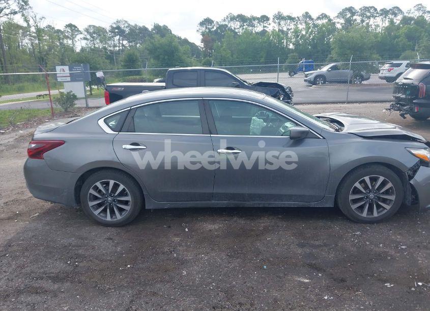 Photo 13 of 2017 Nissan Altima 2.5 SV (VIN 1N4AL3AP5HC158472)