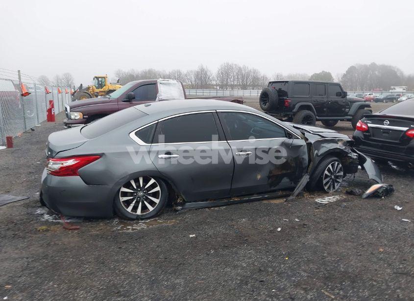 Photo 13 of 2017 Nissan Altima 2.5 SV (VIN 1N4AL3AP5HC162697)