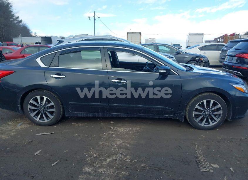 Photo 13 of 2017 Nissan Altima 2.5 SV (VIN 1N4AL3AP5HC167639)