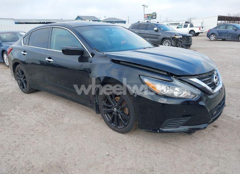 2017 Nissan Altima 2.5 SR (VIN 1N4AL3AP5HC167723) main photo