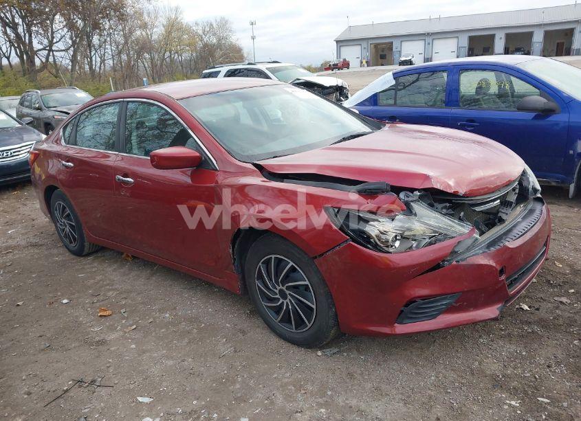 2017 Nissan Altima 2.5 S (VIN 1N4AL3AP5HC169584) main photo