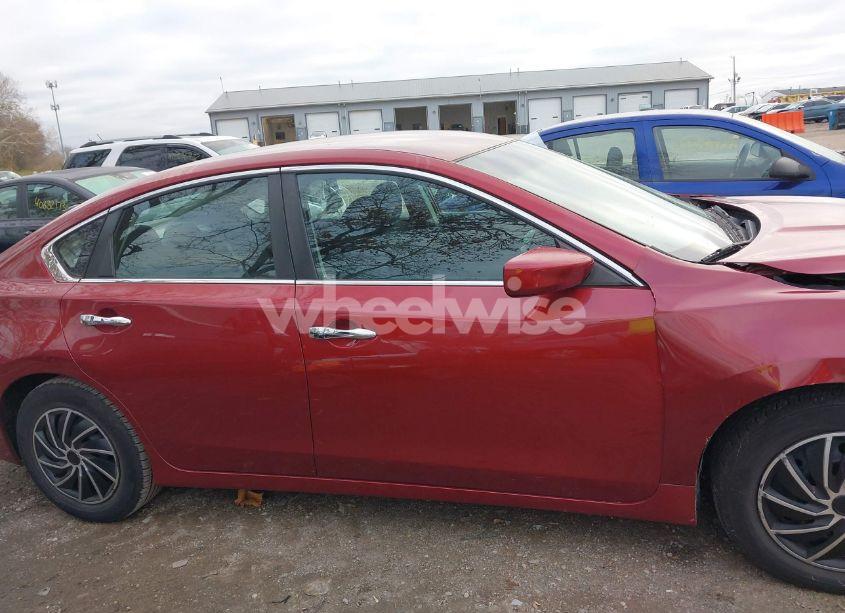 Photo 13 of 2017 Nissan Altima 2.5 S (VIN 1N4AL3AP5HC169584)