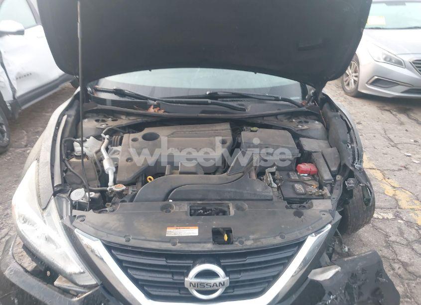 Photo 10 of 2017 Nissan Altima 2.5 SL (VIN 1N4AL3AP5HC184134)