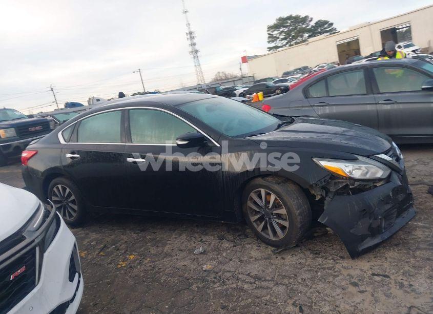 Photo 13 of 2017 Nissan Altima 2.5 SL (VIN 1N4AL3AP5HC184134)
