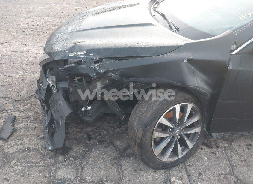 Photo 6 of 2017 Nissan Altima 2.5 SL (VIN 1N4AL3AP5HC184134)