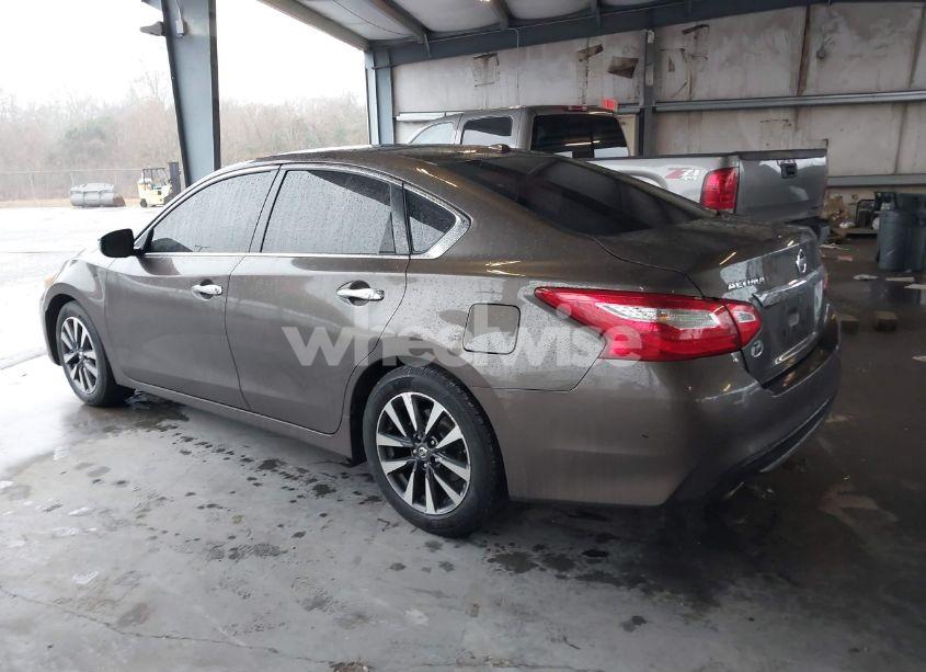 Photo 3 of 2017 Nissan Altima 2.5 SL (VIN 1N4AL3AP5HC185865)