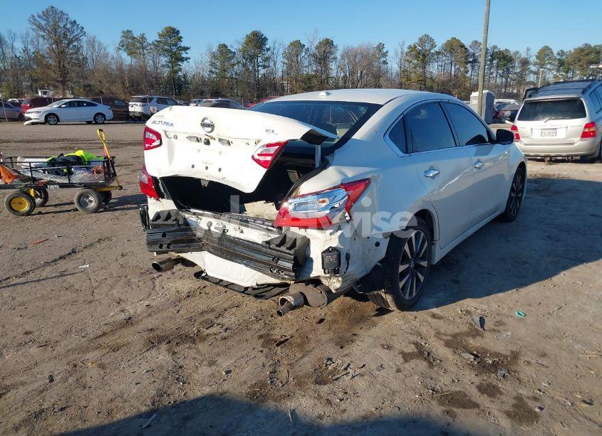 Photo 4 of 2017 Nissan Altima 2.5 SL (VIN 1N4AL3AP5HC194386)
