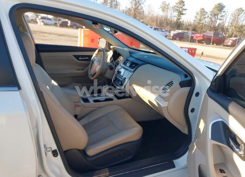 Photo 5 of 2017 Nissan Altima 2.5 SL (VIN 1N4AL3AP5HC194386)