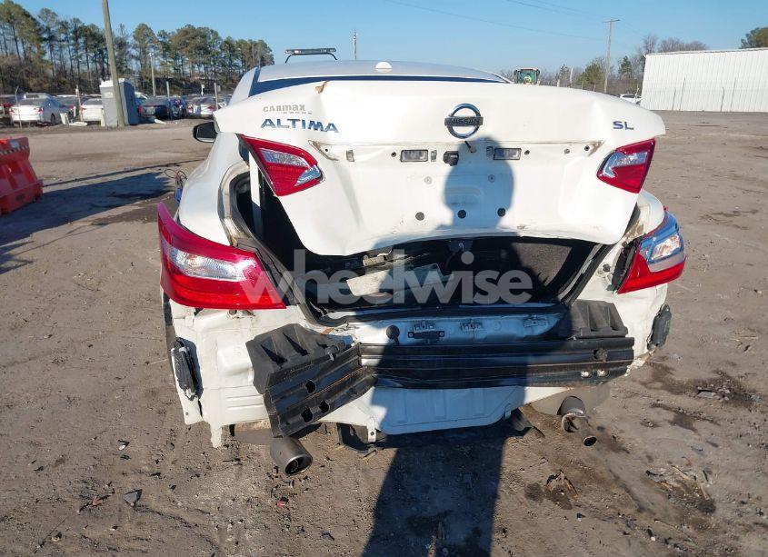 Photo 6 of 2017 Nissan Altima 2.5 SL (VIN 1N4AL3AP5HC194386)