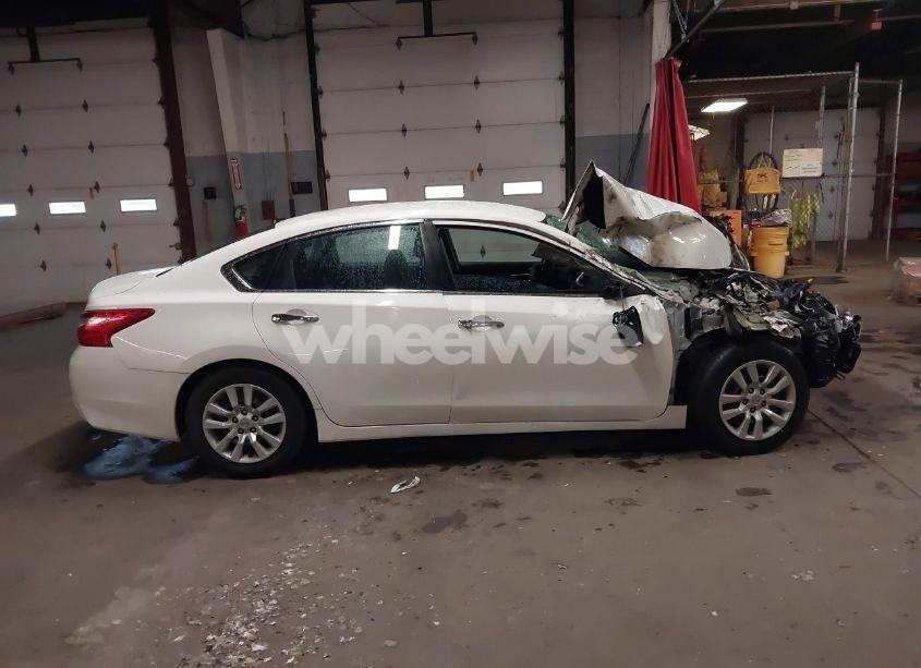 Photo 13 of 2017 Nissan Altima 2.5 S (VIN 1N4AL3AP5HC232232)