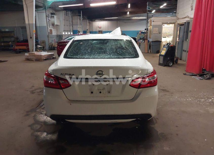 Photo 16 of 2017 Nissan Altima 2.5 S (VIN 1N4AL3AP5HC232232)