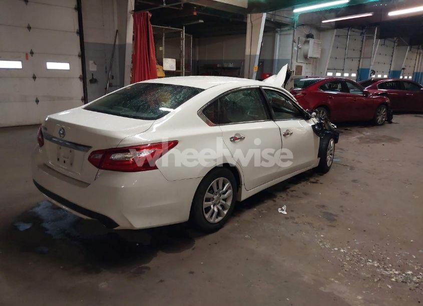 Photo 4 of 2017 Nissan Altima 2.5 S (VIN 1N4AL3AP5HC232232)