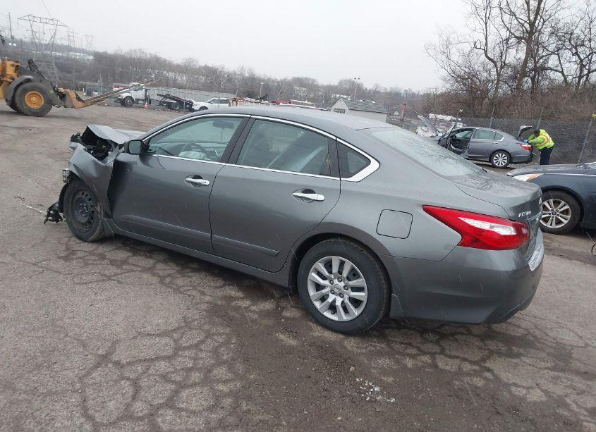 Photo 3 of 2017 Nissan Altima 2.5 S (VIN 1N4AL3AP5HC236961)