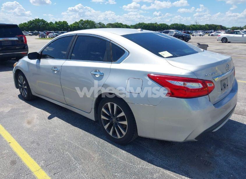 Photo 3 of 2017 Nissan Altima 2.5 SV (VIN 1N4AL3AP5HC251430)