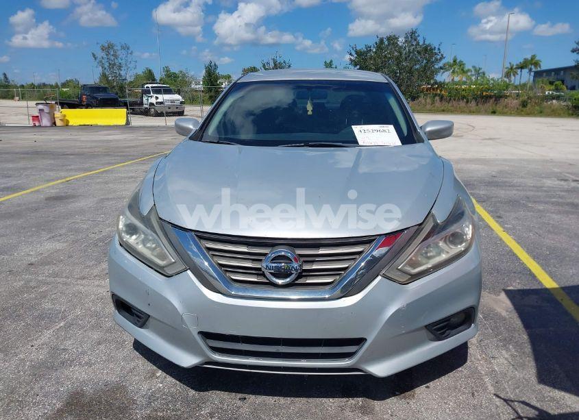 Photo 6 of 2017 Nissan Altima 2.5 SV (VIN 1N4AL3AP5HC251430)