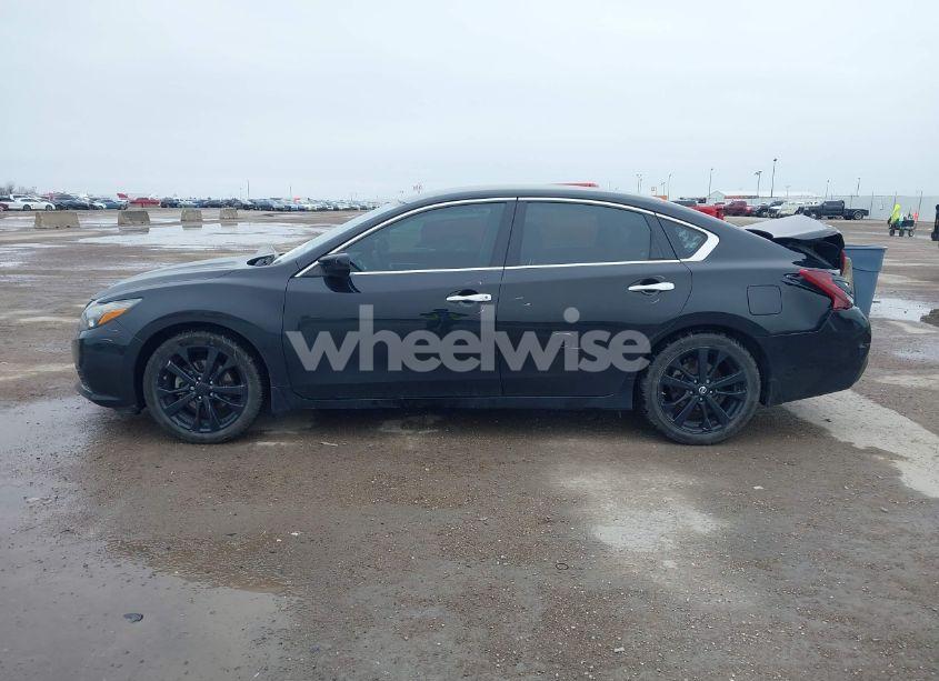 Photo 14 of 2017 Nissan Altima 2.5 SR (VIN 1N4AL3AP5HC258748)