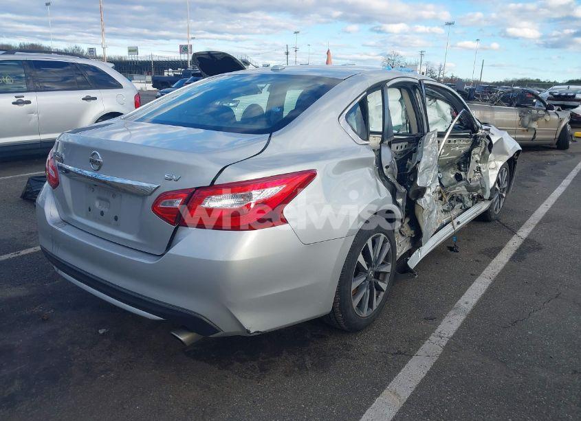 Photo 4 of 2017 Nissan Altima 2.5 SV (VIN 1N4AL3AP5HC261293)