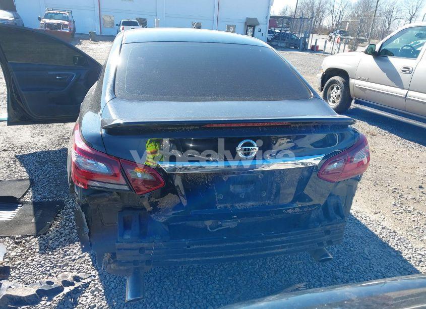 Photo 16 of 2017 Nissan Altima 2.5 SR (VIN 1N4AL3AP5HC261424)