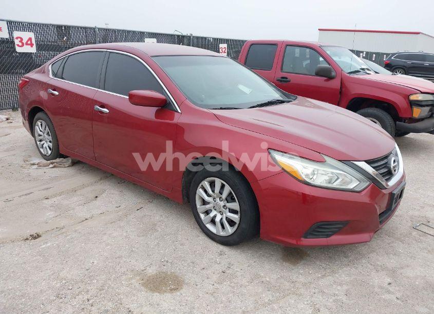 2017 Nissan Altima 2.5 S (VIN 1N4AL3AP5HC261830) main photo