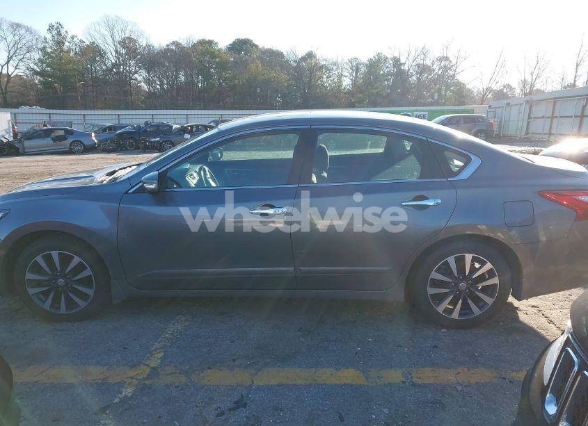 Photo 14 of 2017 Nissan Altima 2.5 SV (VIN 1N4AL3AP5HC266378)