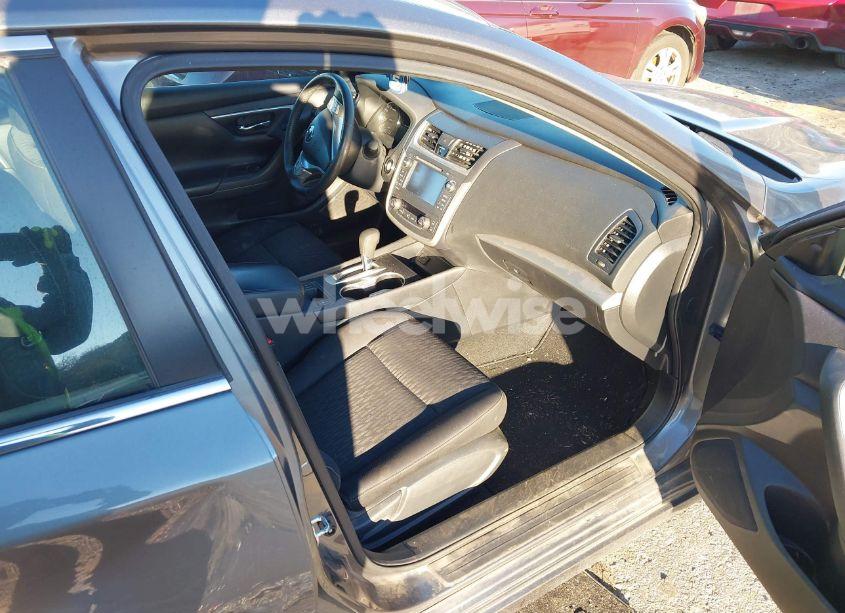 Photo 5 of 2017 Nissan Altima 2.5 SV (VIN 1N4AL3AP5HC266378)