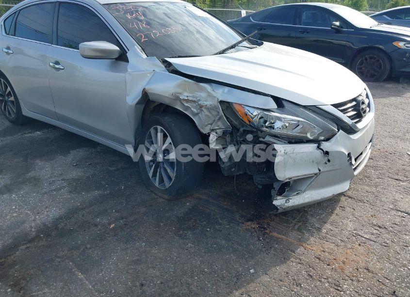 Photo 6 of 2017 Nissan Altima 2.5 SV (VIN 1N4AL3AP5HC272035)