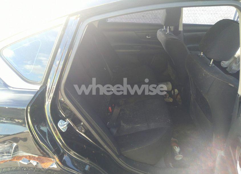 Photo 8 of 2017 Nissan Altima 2.5 S (VIN 1N4AL3AP5HC272505)