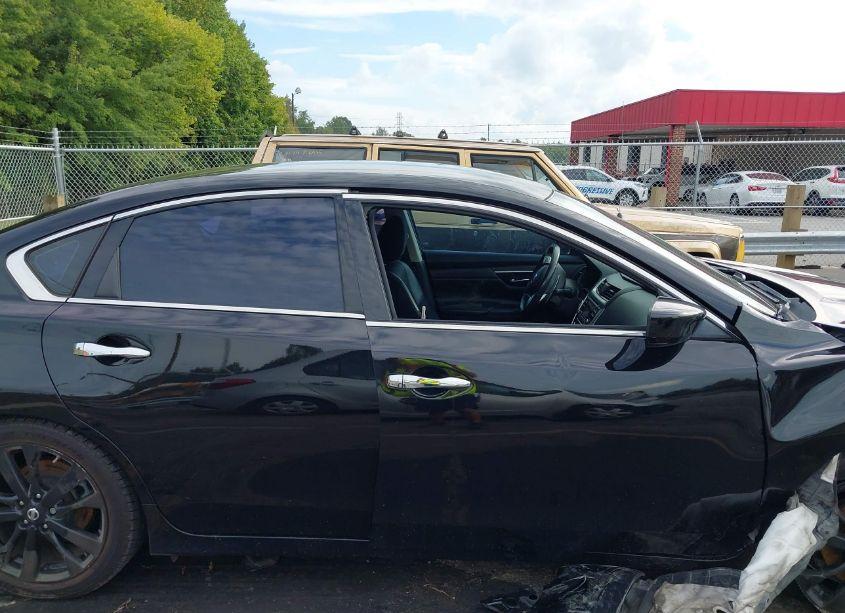 Photo 13 of 2017 Nissan Altima 2.5 SR (VIN 1N4AL3AP5HC276148)