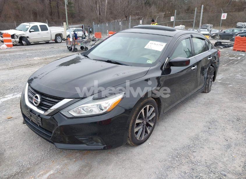 Photo 2 of 2017 Nissan Altima 2.5 SV (VIN 1N4AL3AP5HC285092)