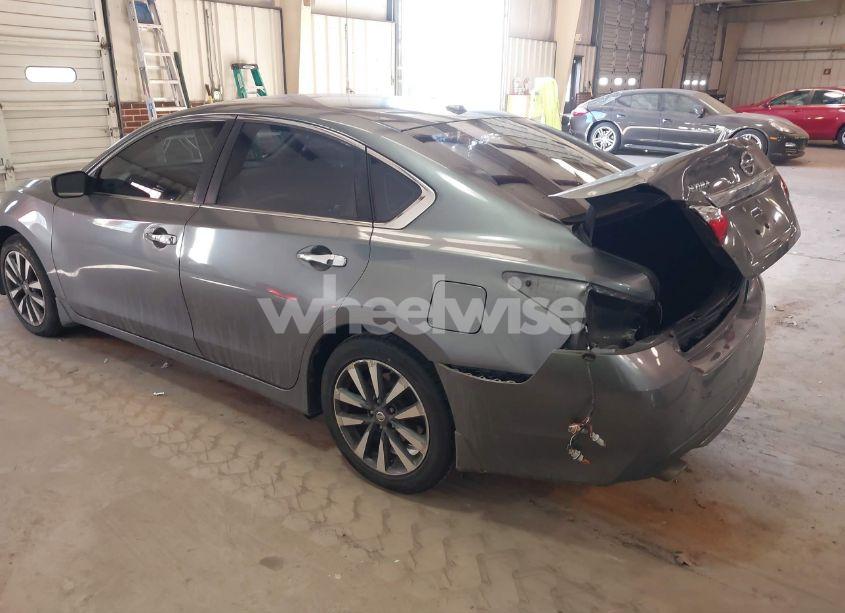 Photo 3 of 2017 Nissan Altima 2.5 SV (VIN 1N4AL3AP5HC285920)