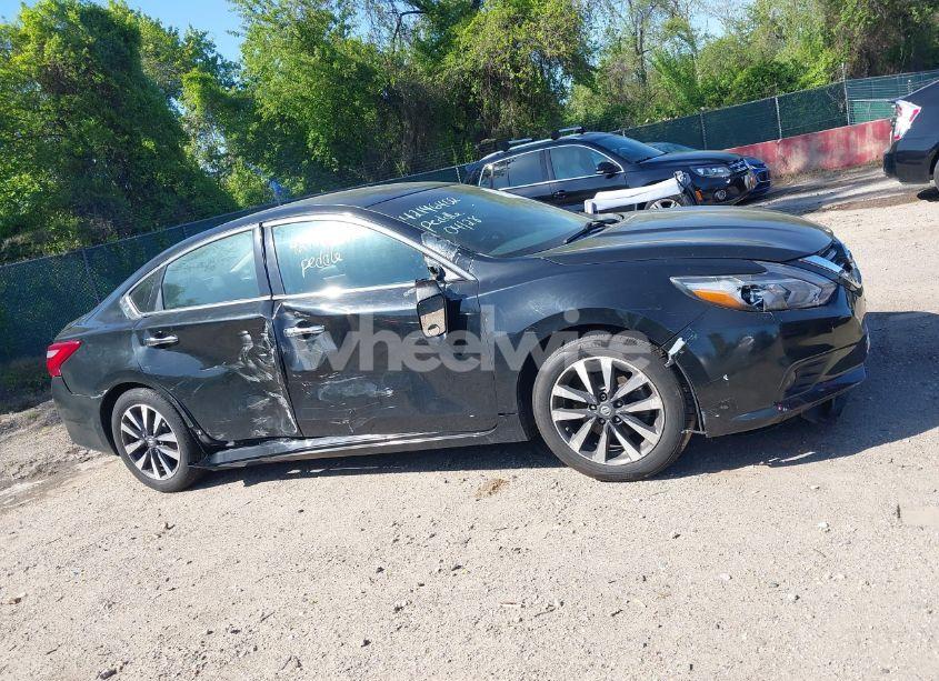 Photo 13 of 2017 Nissan Altima 2.5 SV (VIN 1N4AL3AP5HC287361)