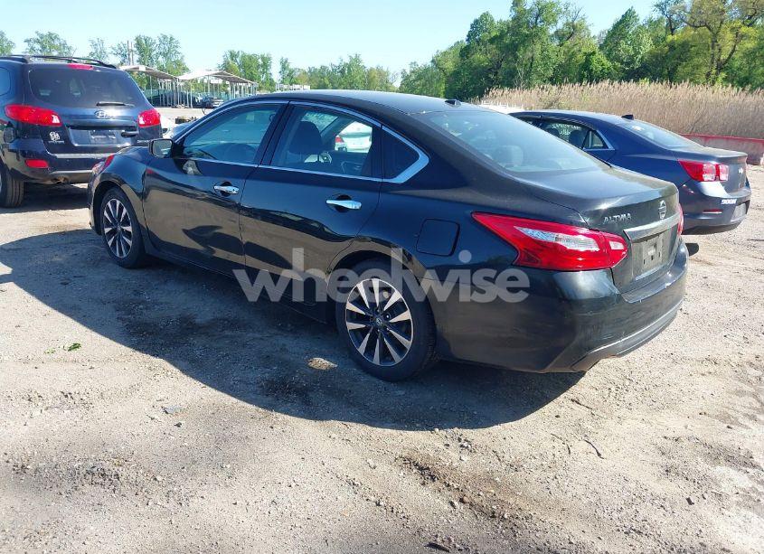 Photo 3 of 2017 Nissan Altima 2.5 SV (VIN 1N4AL3AP5HC287361)