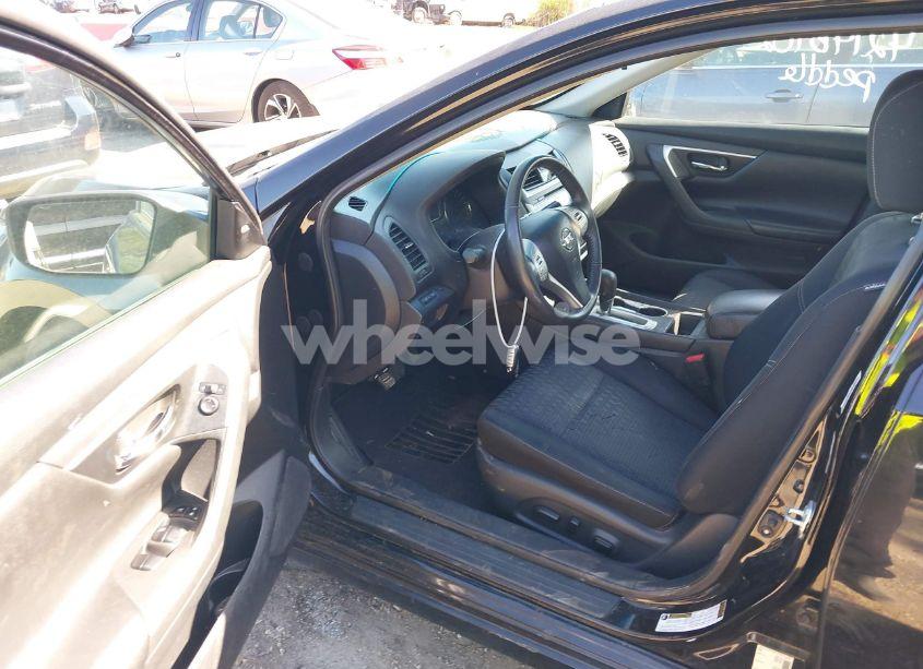 Photo 5 of 2017 Nissan Altima 2.5 SV (VIN 1N4AL3AP5HC287361)