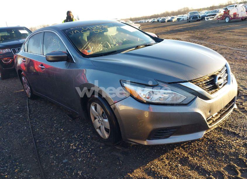 2017 Nissan Altima 2.5 S (VIN 1N4AL3AP5HC473644) main photo