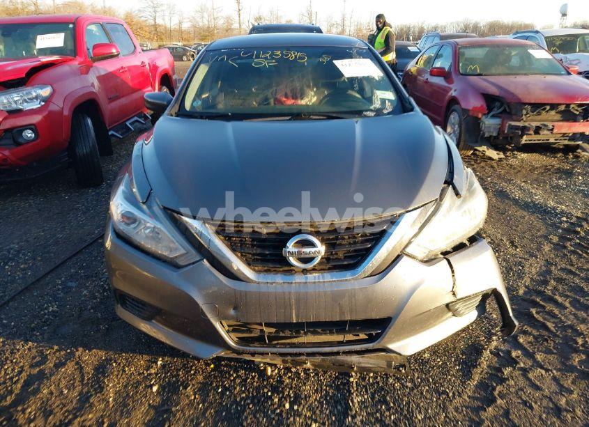 Photo 12 of 2017 Nissan Altima 2.5 S (VIN 1N4AL3AP5HC473644)