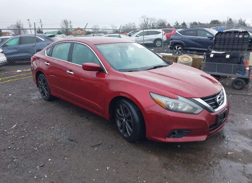 2017 Nissan Altima 2.5 SR (VIN 1N4AL3AP5HC474342) main photo